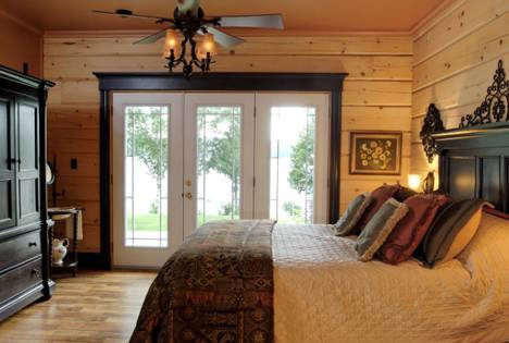 12-mile-lake-master-bedroom