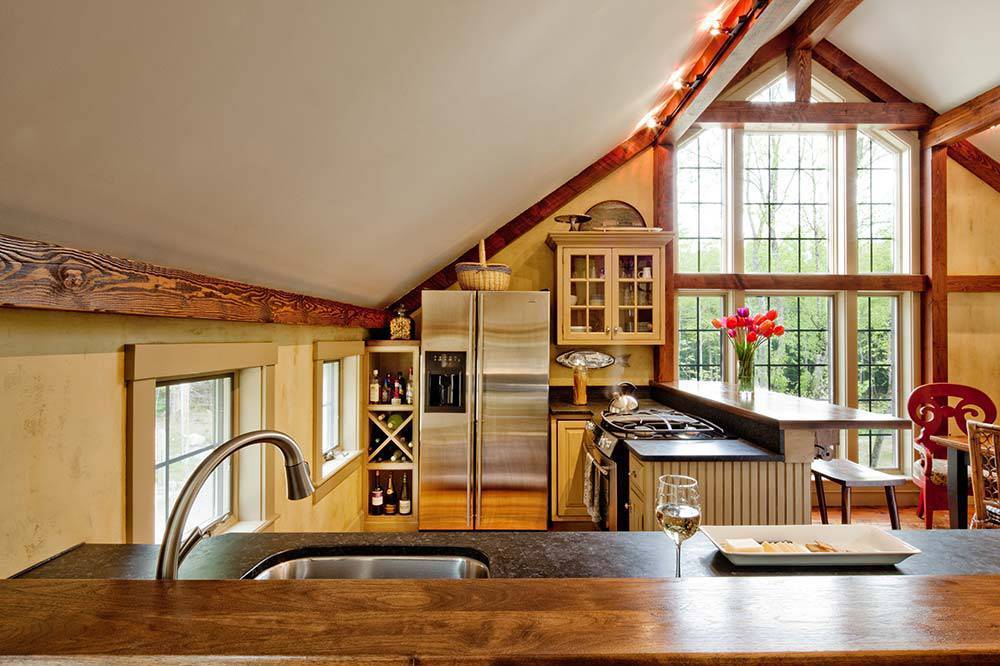 timber-frame-carriage-house-kitchen